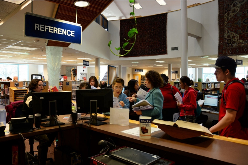 reference_desk.jpg